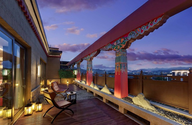 Hilton Shigatse