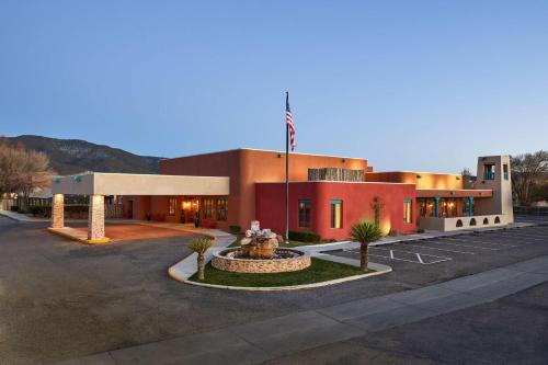 Hilton Tapestry Collection, Hotel Don Fernando De Taos