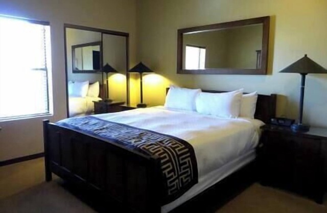 Hilton Vacation Club, Resort, LV, Pool. Hot Tub!