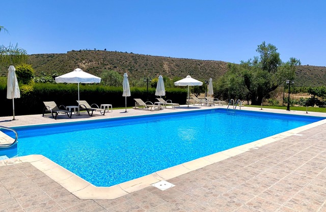 Himonas Apartments