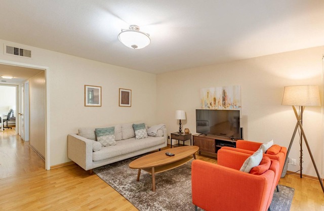 Hip Menlo Park 3BR w/ Pool + Patio, nr Great Schools, by Blueground