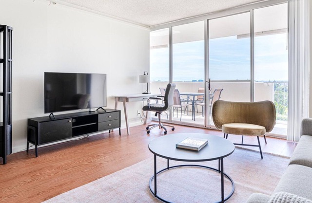 Hip San Mateo 1BR w/ W/D, Pool, Parking, walk to Caltrain, by Blueground
