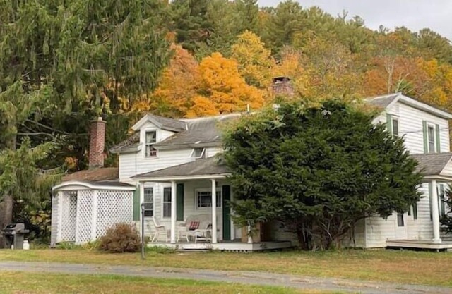 Historic 1789 Shaker Farmhouse in Berkshires