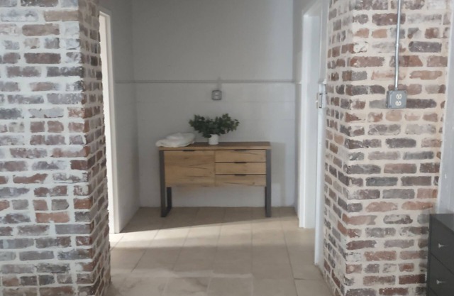 Historic 1br 1ba On the River!