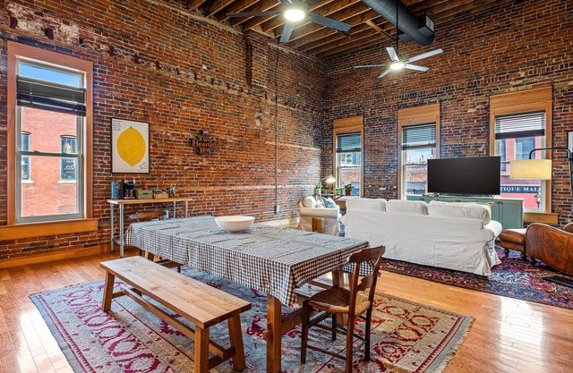 Historic 2-bedroom loft in charming downtown Stillwater right on Main St.