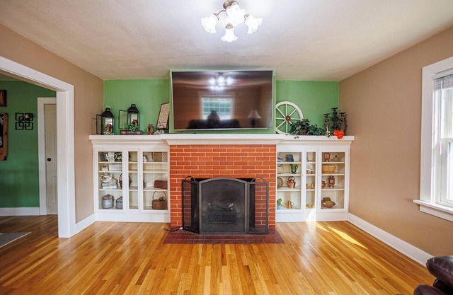 Historic 3-bedroom house centrally located in Old East Medford