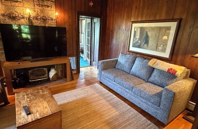 Historic 4BR Home Near Beautiful Rhode Island Beaches