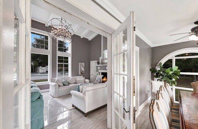 Historic 5-Acre Grand Estate-center of town. 4 miles to beach!