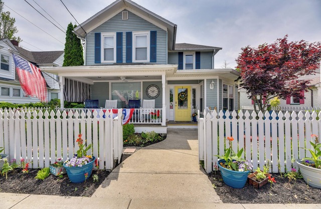 Historic Bemus Point Studio w/ Porch: Walk to Lake