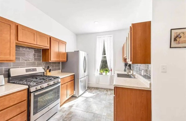 Historic Benton Park HUGE 2 BR Condo