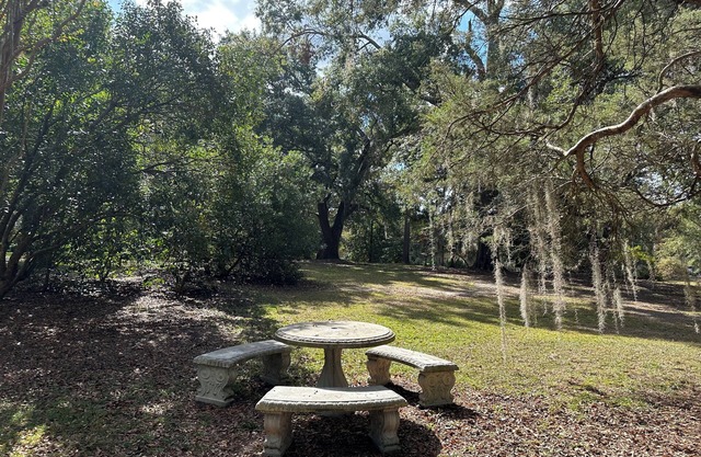 Historic Brookland Plantation Guest House - The Magnolia Cottage