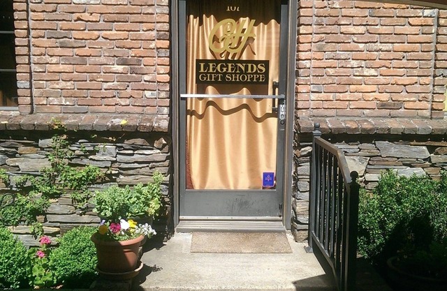 Historic Cary House Hotel
