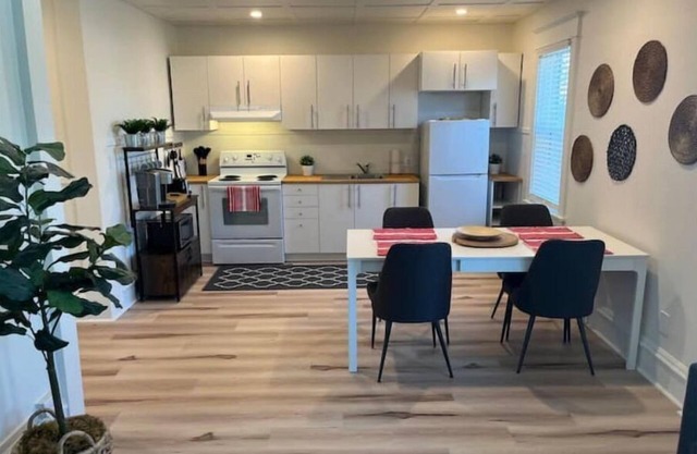 Historic Charm in Norwood Flats: Walk to Parks, River Trails & The Forks!