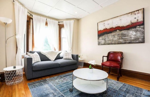 Historic Charm in Norwood Flats: Walk to Parks, River Trails & The Forks!
