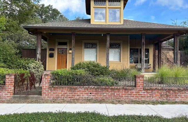 Historic, close to LSU downtown