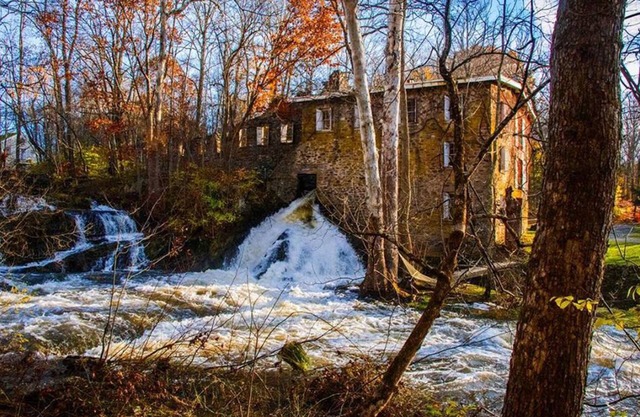 Historische, umgebaute Mühle mit wunderschönem Wasserfall und Bach, 2 Autostunden von NYC entfernt