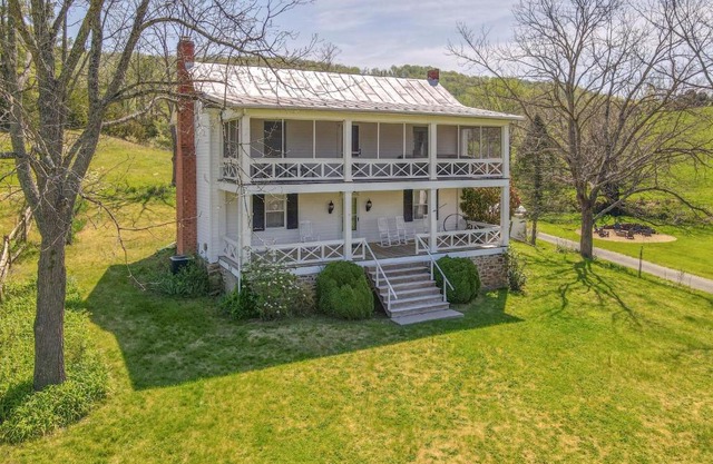 Historic Countryside Escape - Relax, Hike, & Fish!