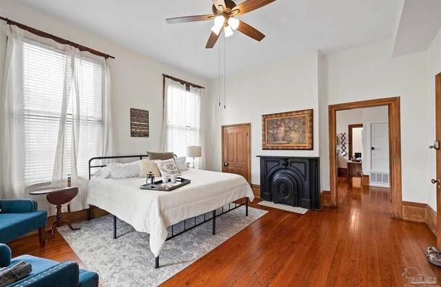 Historic Downtown Loft B