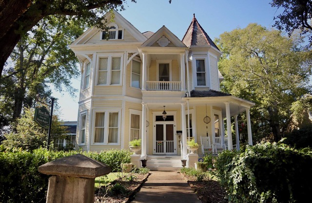 Historic Downtown Natchez Grand Victorian