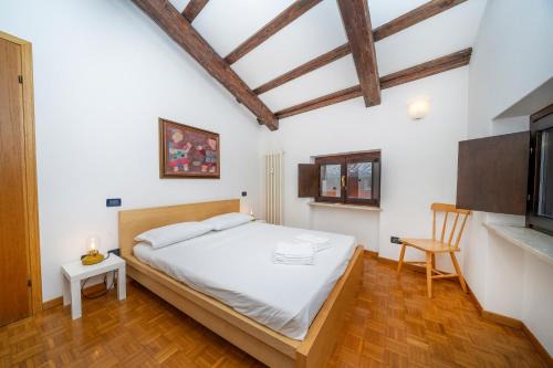 Historic Elegance - Apt in the Heart of Udine