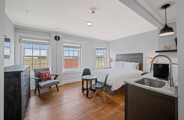 Historic Elegance Loft in Downtown Conway