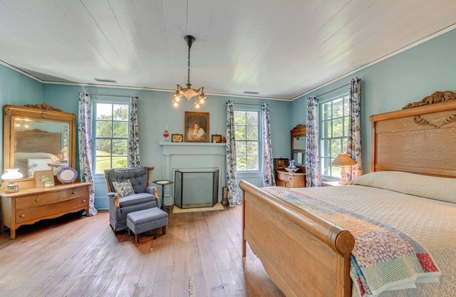 Historic Farmhouse ~ 15 Mi to Winston-Salem