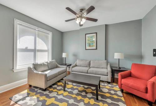 Historic First Floor Unit in McKinley Heights STL 1W