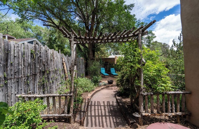 Historic Garden Retreat