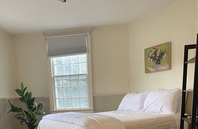 Historic Getaway in South Glastonbury