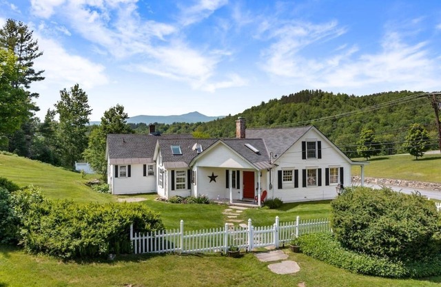 Historic Home, Centrally Located w/ Mtn Views!