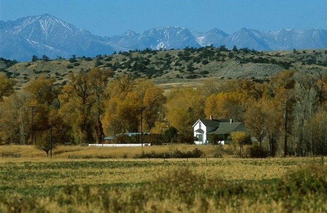 Historisches Haus auf 800 Acre Ranch über die Banken des Yellowstone River