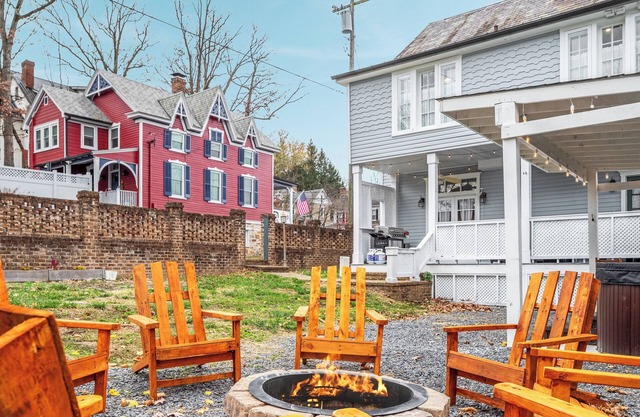 Historic Home w/ Sauna, HotTub, Speakeasy & Game Room