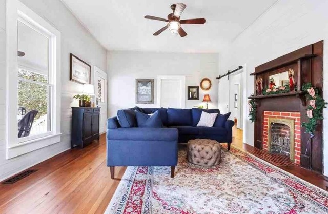 Historic Home Walk to Downtown & Wedding Venues