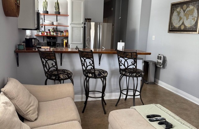 Historic Home with Modern Touches Close to FQ and CBD