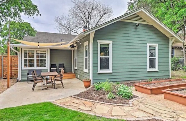 Historic House Across From UMHB & 3 Miles to Expo