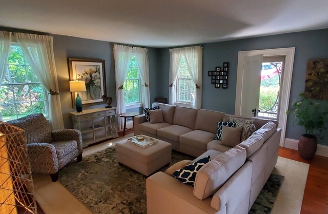 Historic Keuka Lake 1830 ‘s Victorian just outside Penn Yan