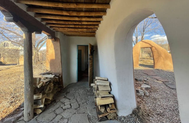 Historic La Cumbre - Easy Writer House