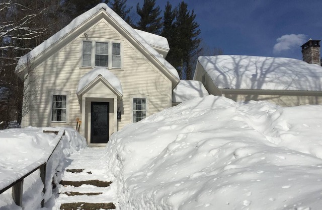 Historic Landgrove Schoolhouse, close to Manchester & Skiing
