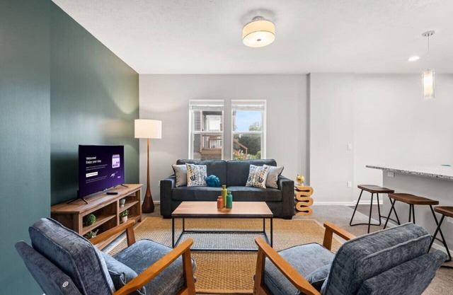 Historic Little Italy Two Bedroom w/ Private Drive