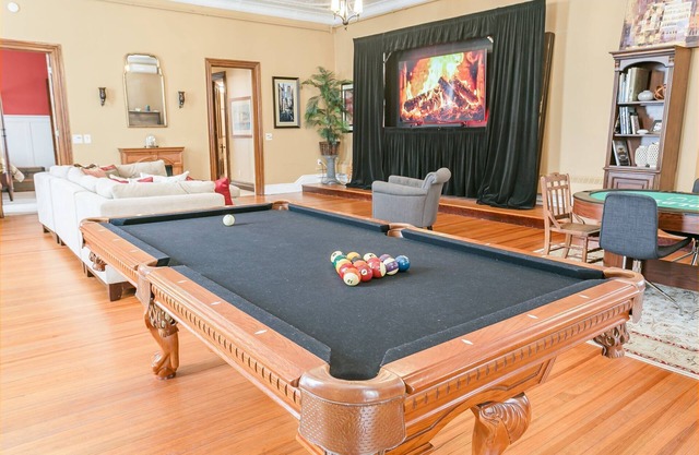 Historic Loft | Pool Table | Bar | Movie Theater