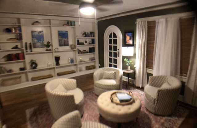 Historic - Near Everything I 3bed 3bath 3 Living Areas