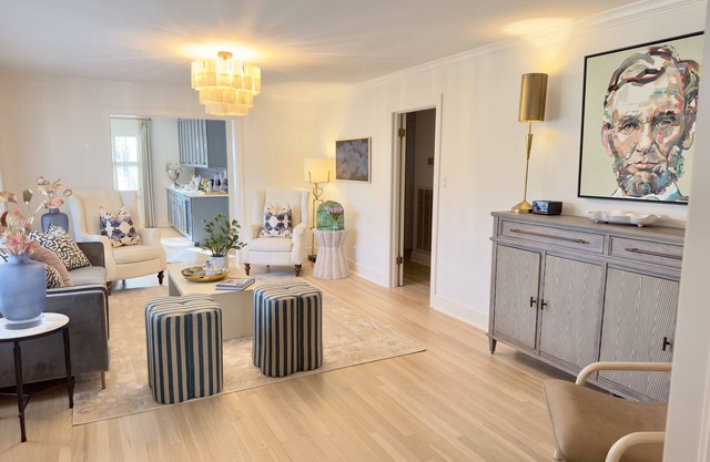 Historic Neighborhood-Quaint Street near Faulkner Woods-Walk to Square/Grove!!