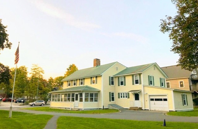 Historic Rectory Retreat in Stockbridge – Getaway for 8-12 Guests