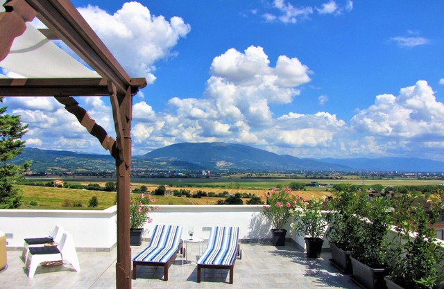 RESIDENCE mit spektakulärem Blick auf das Assisi-Tal!