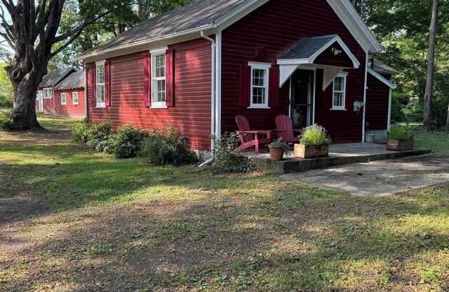 Historic Schoolhouse No. 11 Upstate Hudson Valley - Catskill Getaway