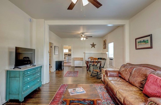 Historic Sheridan Retreat – Cozy 2BR Centrally Located