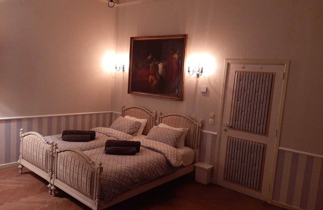 HISTORISCHE EINZIGARTIGE ERDGESCHOSSWOHNUNG