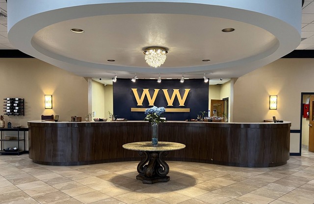 Historic Whispering Woods Hotel & Conference Center