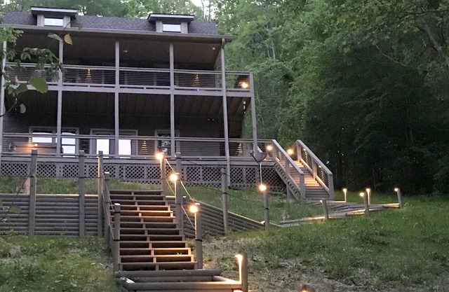 Hiwassee Haven ... Alle Annehmlichkeiten ...(Überdachte Dock, Feuerstelle, Tretboot, Hot Tub ..