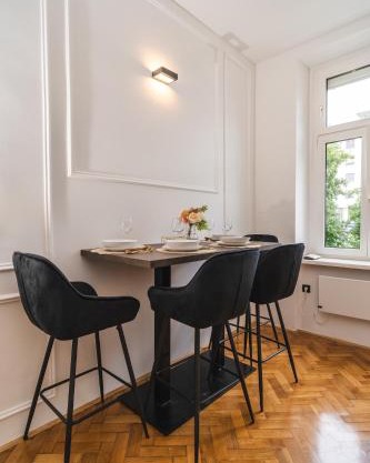 HL Apartments